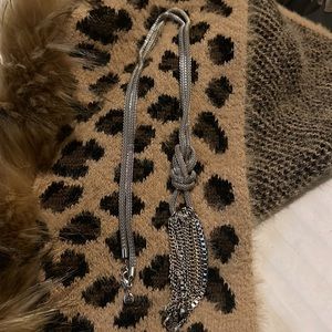 Silver long necklace in excellent condition